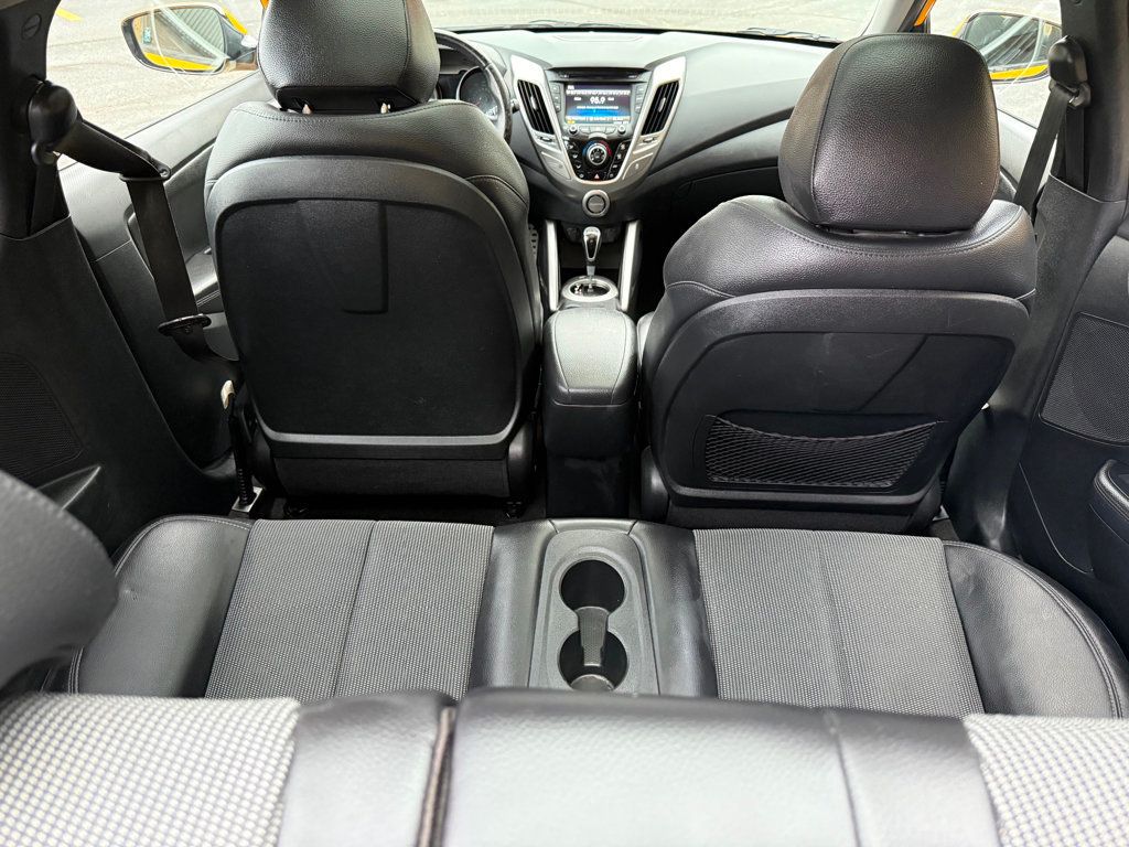 2013 Hyundai Veloster Base Turbo Ultimate photo 30