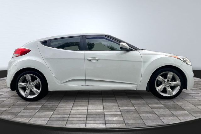 2013 Hyundai Veloster 3dr Coupe Manual w/Black Int - 23020223 - 7