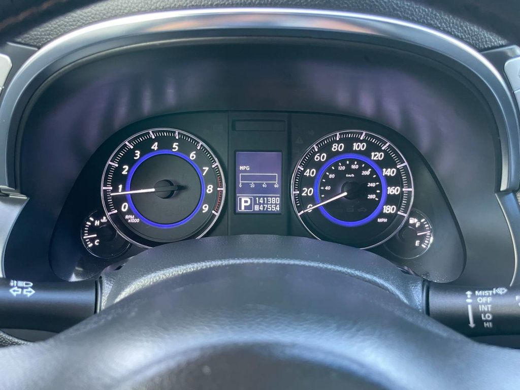 2013 Infiniti FX37 Base photo 17