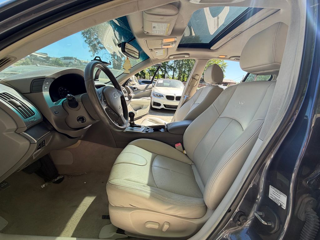 2013 INFINITI G37 Sedan 4dr x AWD - 23015599 - 9