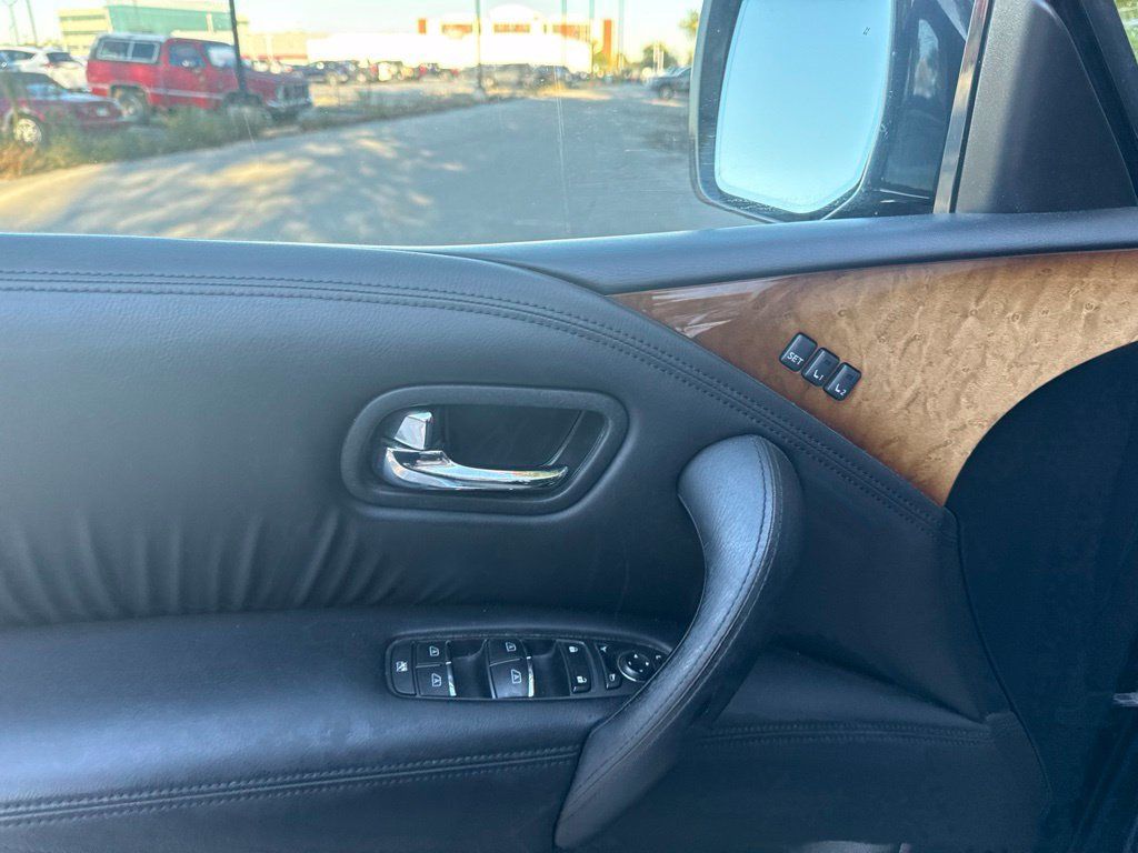 2013 INFINITI QX56 4WD 4dr - 23096852 - 10