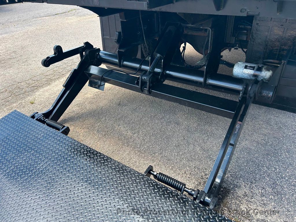 2013 International 4300 JUST 38k MILES! NON CDL BOX TRUCK! LIFT GATE! SUPER NICE UNIT! - 22779995 - 13