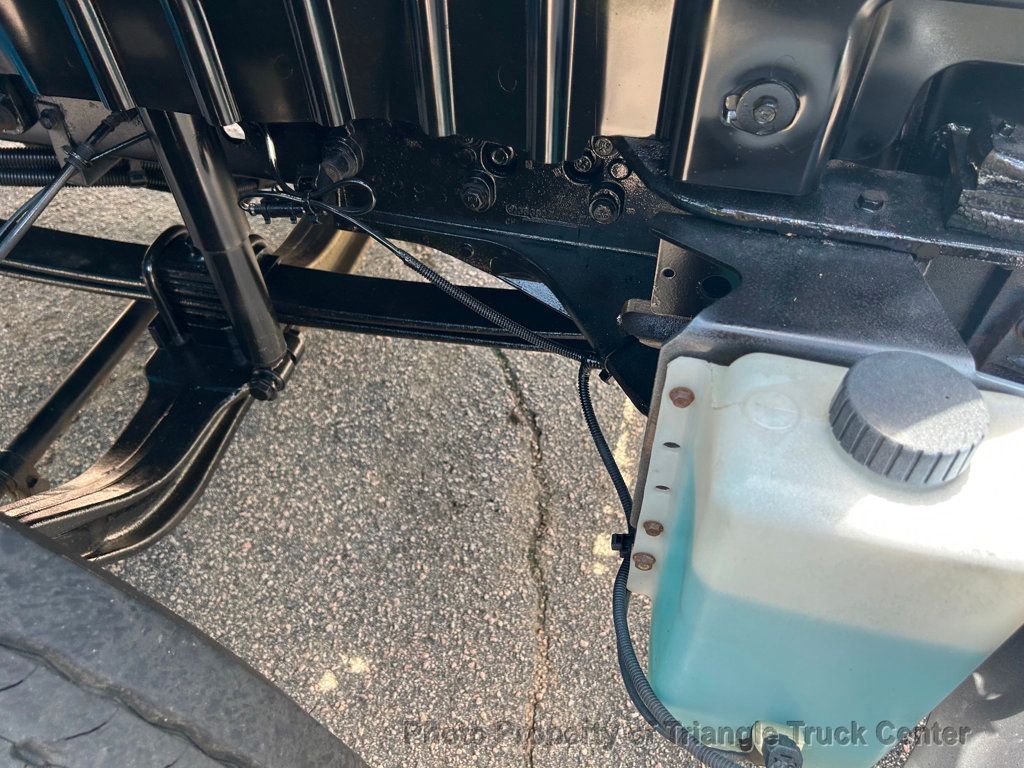 2013 International 4300 JUST 38k MILES! NON CDL BOX TRUCK! LIFT GATE! SUPER NICE UNIT! - 22779995 - 16