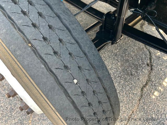 2013 International 4300 JUST 38k MILES! NON CDL BOX TRUCK! LIFT GATE! SUPER NICE UNIT! - 22779995 - 17