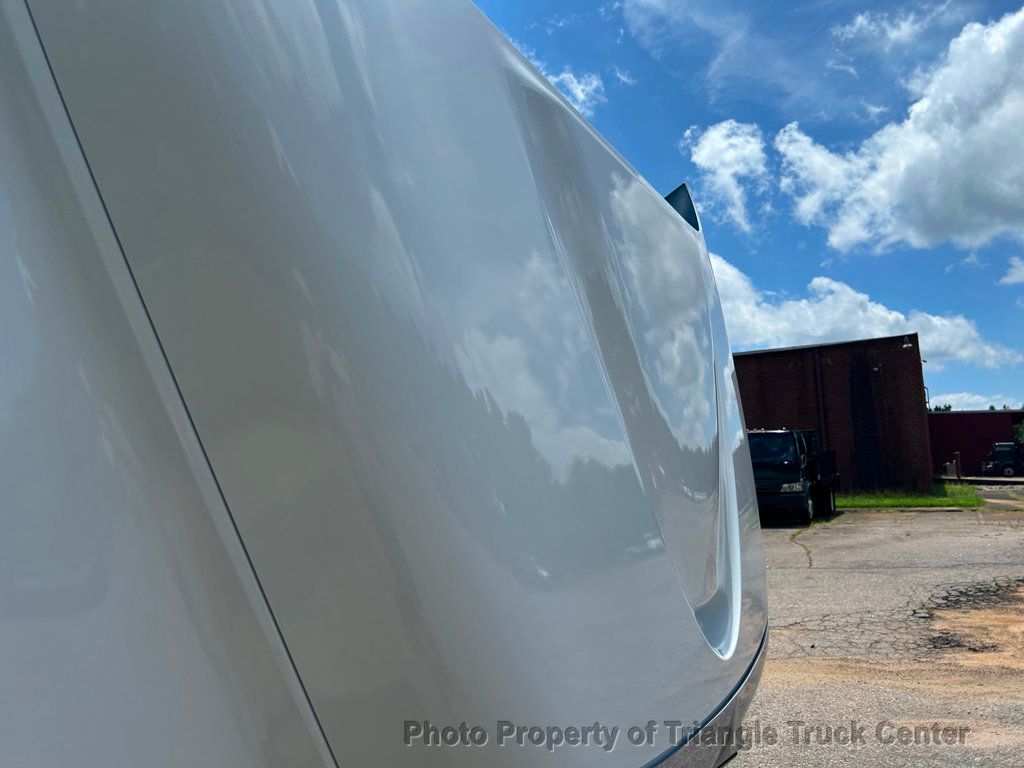 2013 International 4300 JUST 38k MILES! NON CDL BOX TRUCK! LIFT GATE! SUPER NICE UNIT! - 22779995 - 18