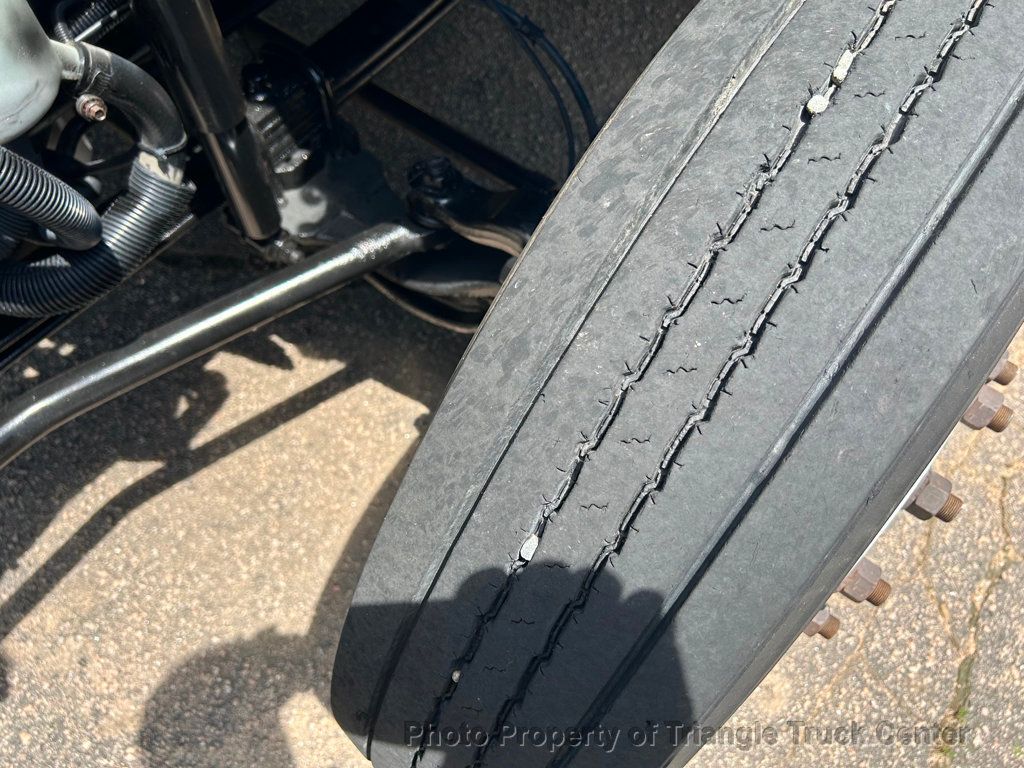 2013 International 4300 JUST 38k MILES! NON CDL BOX TRUCK! LIFT GATE! SUPER NICE UNIT! - 22779995 - 21