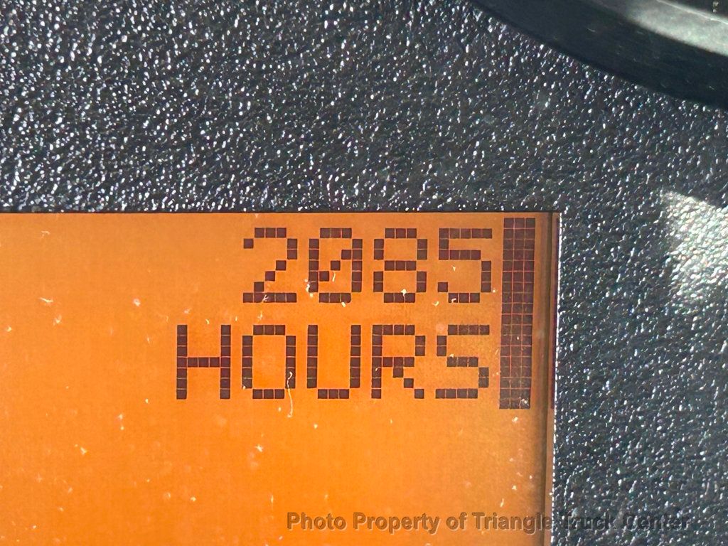 2013 International 4300 JUST 38k MILES! NON CDL BOX TRUCK! LIFT GATE! SUPER NICE UNIT! - 22779995 - 38