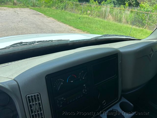 2013 International 4300 JUST 38k MILES! NON CDL BOX TRUCK! LIFT GATE! SUPER NICE UNIT! - 22779995 - 39