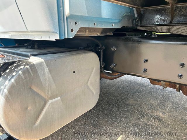 2013 International 4300 JUST 38k MILES! NON CDL BOX TRUCK! LIFT GATE! SUPER NICE UNIT! - 22779995 - 46