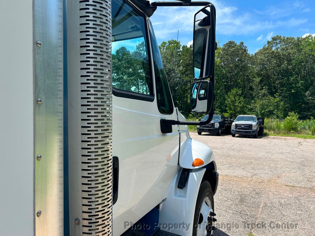 2013 International 4300 JUST 38k MILES! NON CDL BOX TRUCK! LIFT GATE! SUPER NICE UNIT! - 22779995 - 50