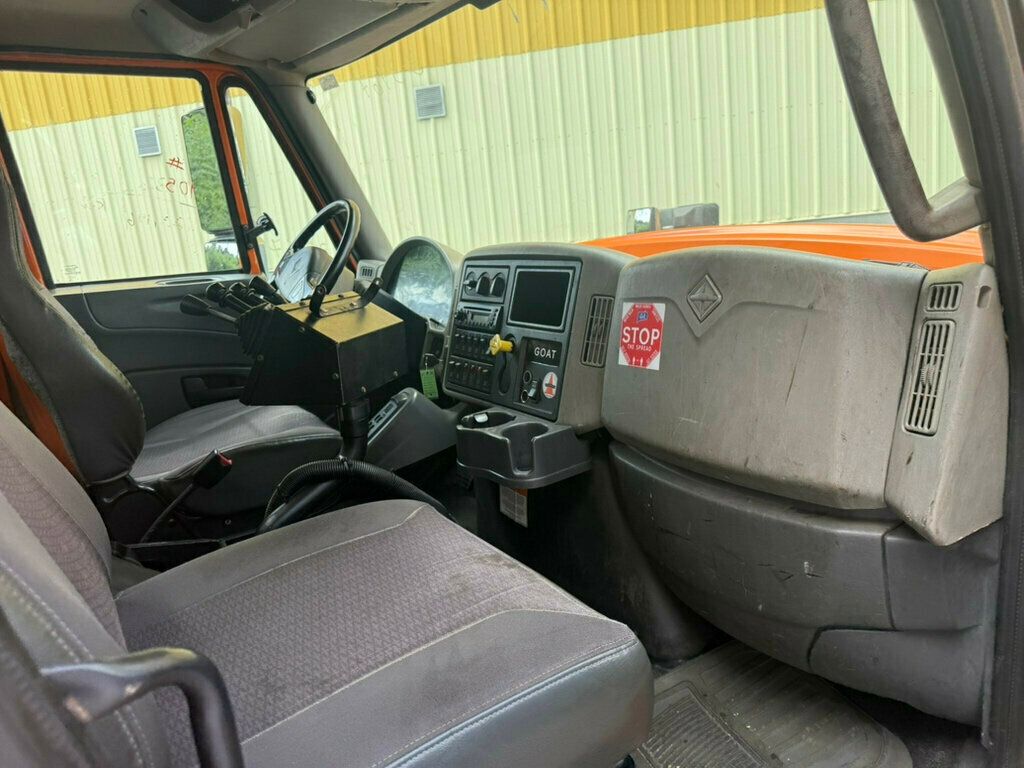 2013 International 7400 DUMP TRUCK WITH PLOW MOUNT AND SALT SPREADER READY TO WORK FINANCING AVAILABLE - 22897348 - 11