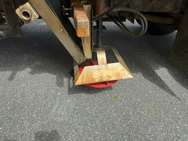 2013 International 7400 DUMP TRUCK WITH PLOW MOUNT AND SALT SPREADER READY TO WORK FINANCING AVAILABLE - 22897348 - 14