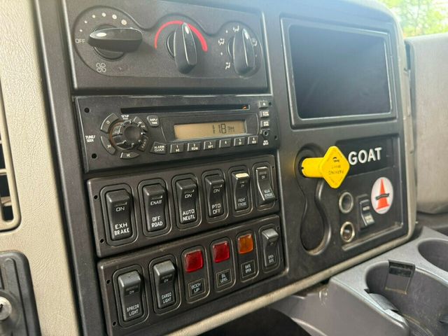 2013 International 7400 DUMP TRUCK WITH PLOW MOUNT AND SALT SPREADER READY TO WORK FINANCING AVAILABLE - 22897348 - 35