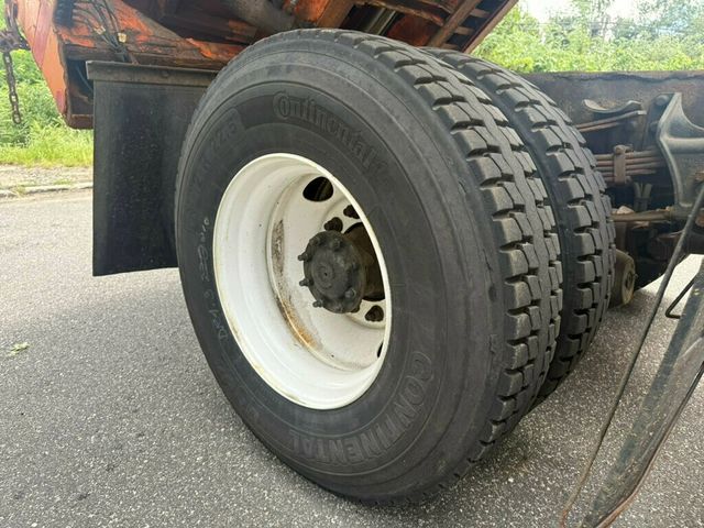 2013 International 7400 DUMP TRUCK WITH PLOW MOUNT AND SALT SPREADER READY TO WORK FINANCING AVAILABLE - 22897348 - 47