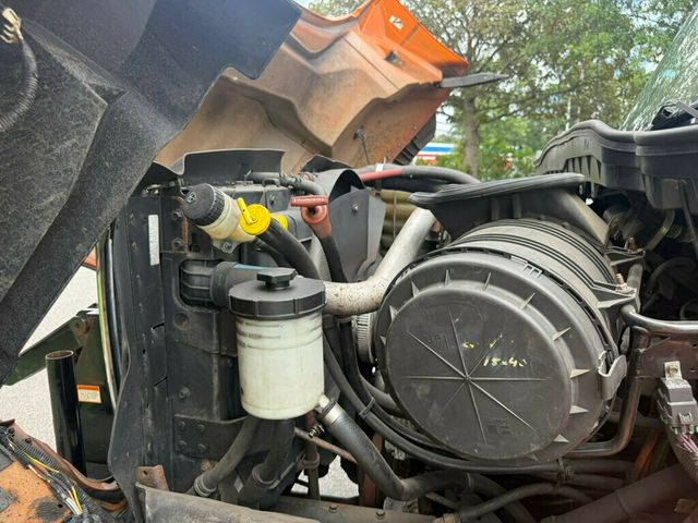 2013 International 7400 DUMP TRUCK WITH PLOW MOUNT AND SALT SPREADER READY TO WORK FINANCING AVAILABLE - 22897348 - 48