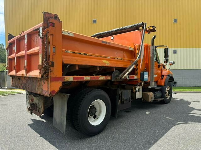 2013 International 7400 DUMP TRUCK WITH PLOW MOUNT AND SALT SPREADER READY TO WORK FINANCING AVAILABLE - 22897348 - 4