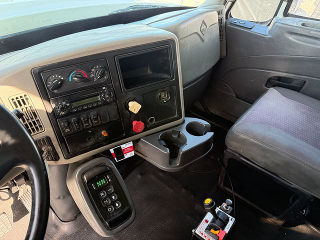 2013 International 7400 Tandem Axle Dump Truck  - 23066434 - 13