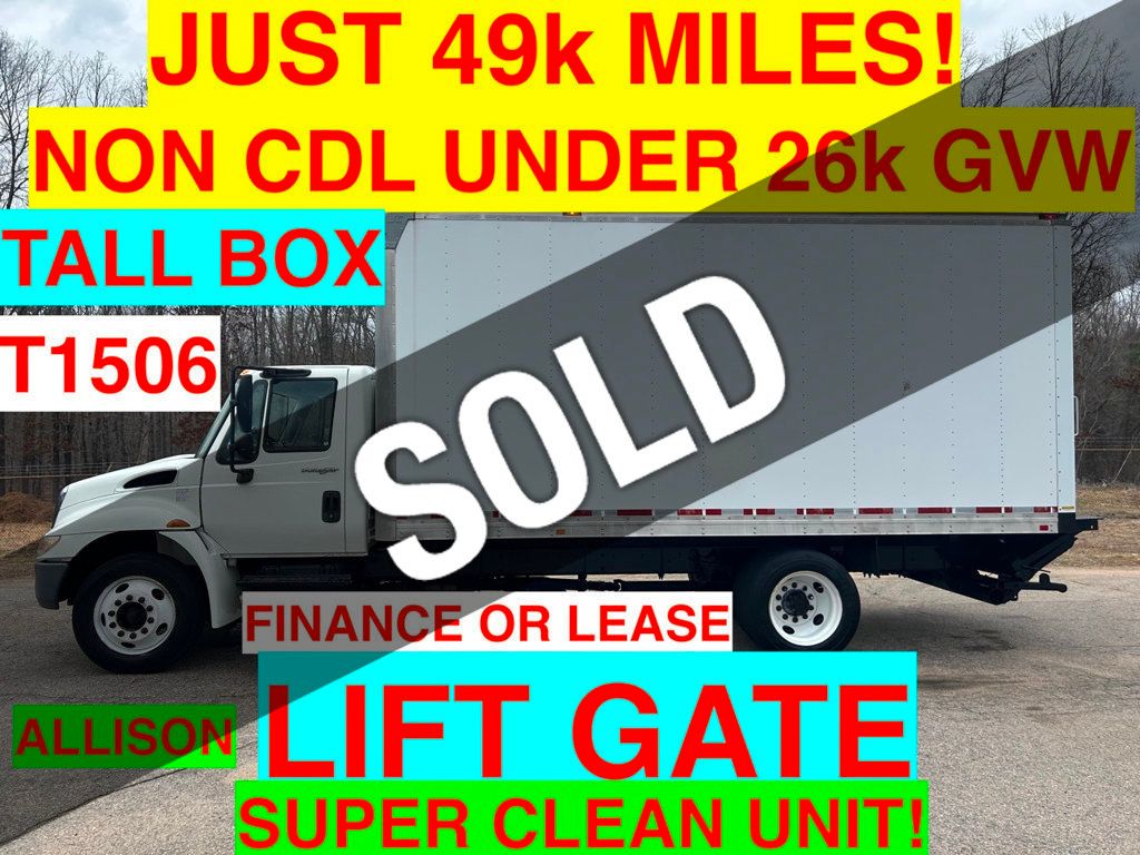 2013 International BOX TRUCK JUST 49k MILES! NON CDL! LIFT GATE! SUPER CLEAN UNIT! TALL BOX! - 22311897 - 0