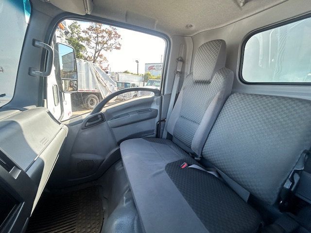 2013 Isuzu NRR 16 FOOT BOX TRUCK WITH POWER LIFTGATE VERY LOW MILES - 22636184 - 17