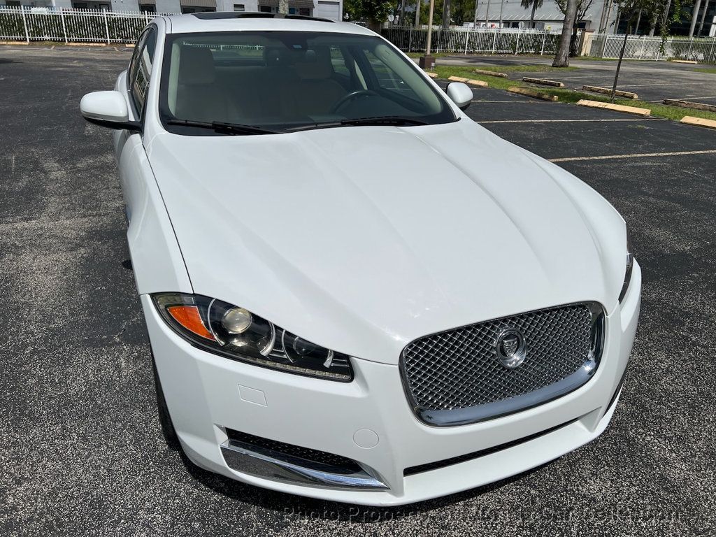2013 Jaguar XF 2.0T Turbo Sedan - 22923900 - 14