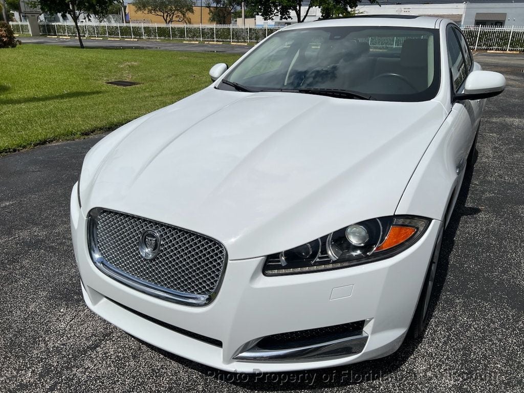 2013 Jaguar XF 2.0T Turbo Sedan - 22923900 - 15