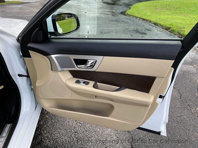 2013 Jaguar XF 2.0T Turbo Sedan - 22923900 - 31