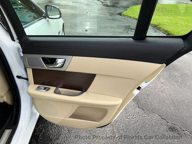 2013 Jaguar XF 2.0T Turbo Sedan - 22923900 - 33