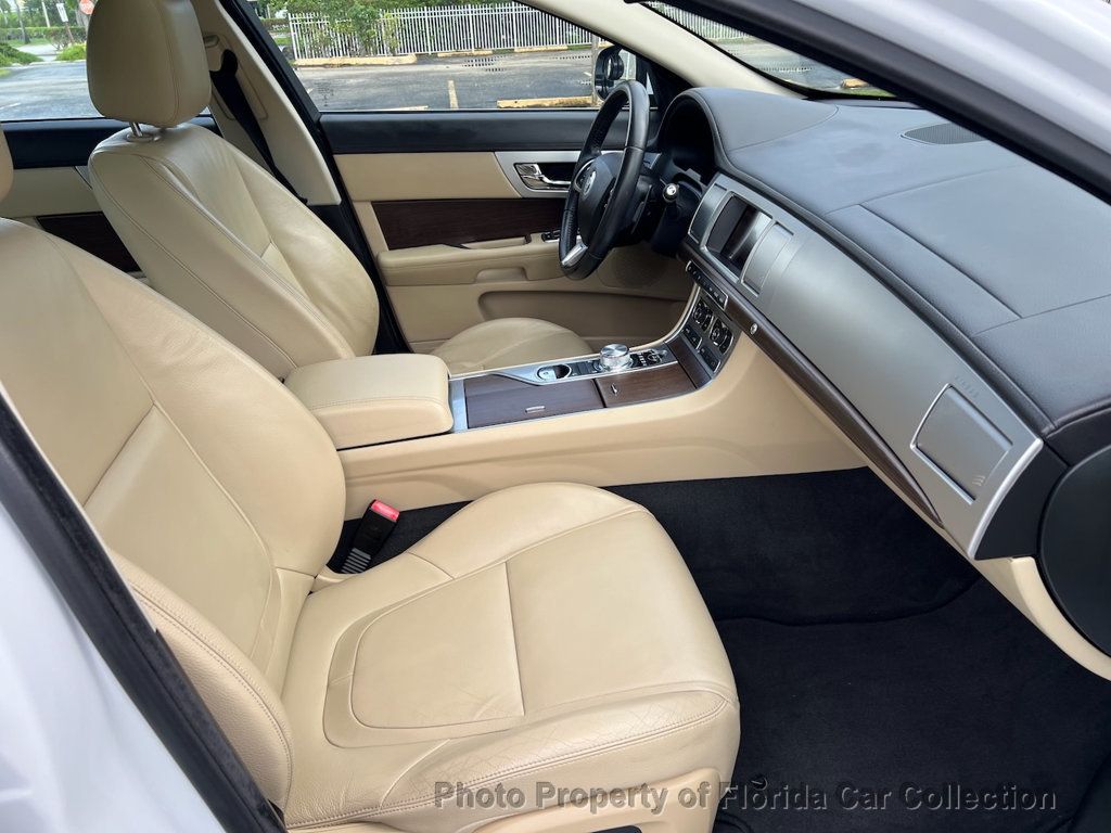 2013 Jaguar XF 2.0T Turbo Sedan - 22923900 - 38