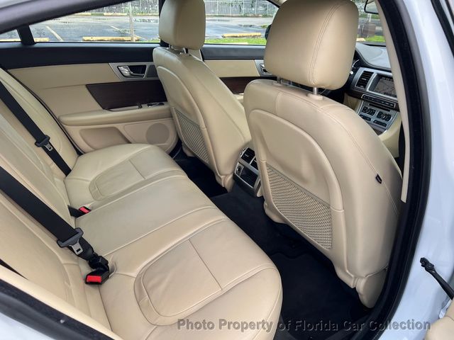 2013 Jaguar XF 2.0T Turbo Sedan - 22923900 - 44