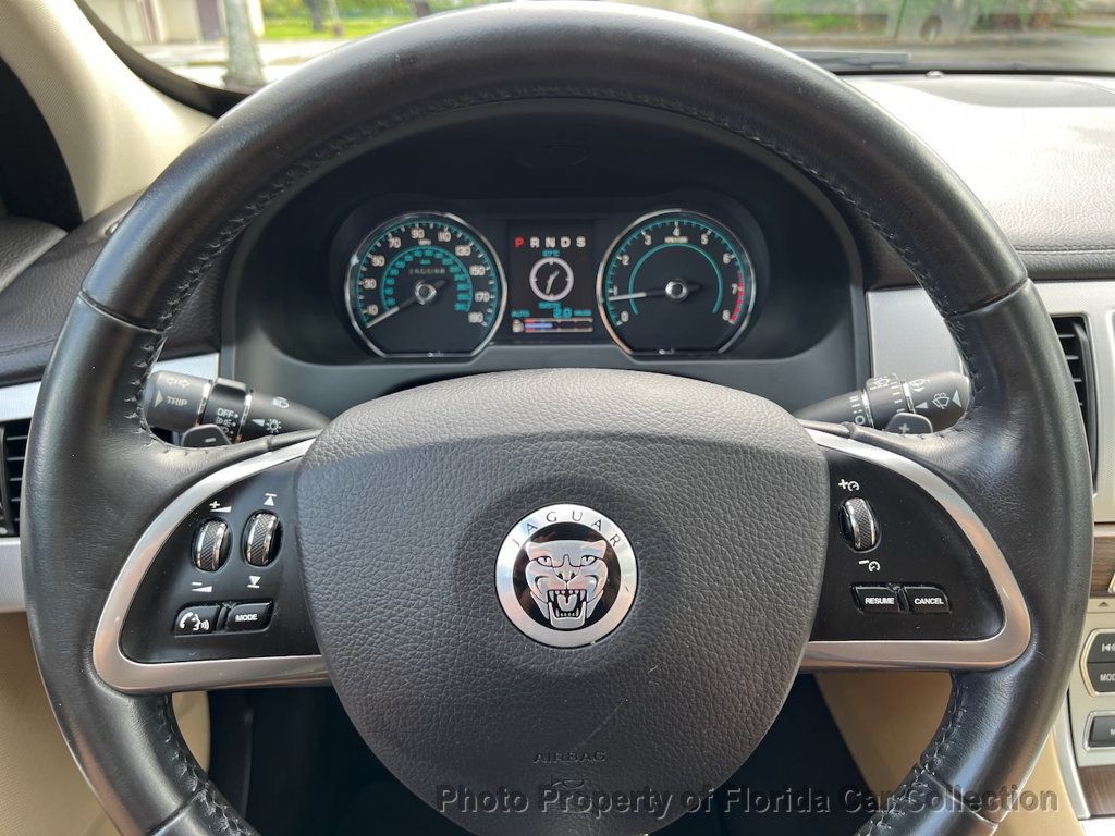 2013 Jaguar XF 2.0T Turbo Sedan - 22923900 - 51