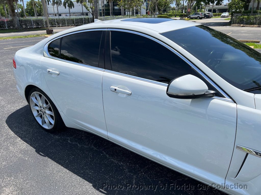 2013 Jaguar XF Supercharged V8 Sedan RWD - 22467483 - 18