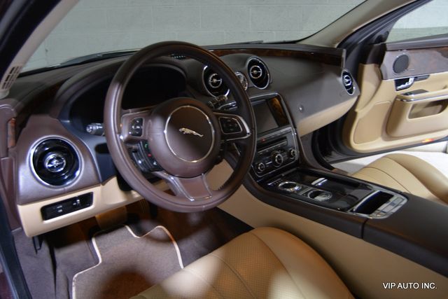 2013 Jaguar XJ 4dr Sedan AWD - 22902240 - 10