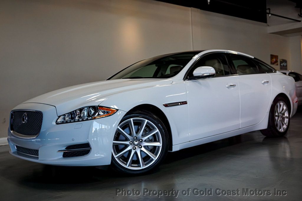 2013 Jaguar XJ *Super Low Mile* *AWD* *Pano-Roof* - 22439114 - 0