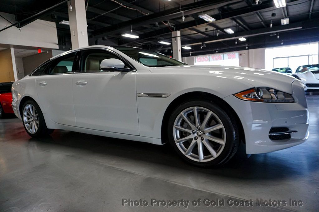 2013 Jaguar XJ *Super Low Mile* *AWD* *Pano-Roof* - 22439114 - 30