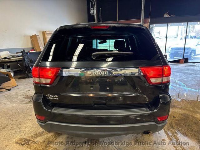 2013 Jeep Grand Cherokee 4WD 4dr Laredo - 22760815 - 2