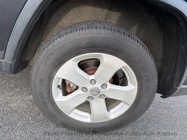 2013 Jeep Grand Cherokee 4WD 4dr Laredo - 22969634 - 10