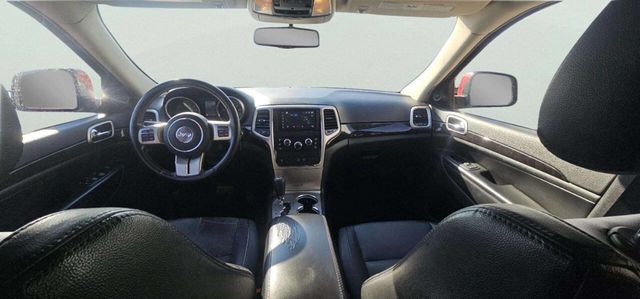 2013 Jeep Grand Cherokee 4WD 4dr Laredo - 22985473 - 7