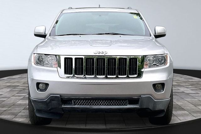 2013 Jeep Grand Cherokee 4WD 4dr Laredo - 23022512 - 1