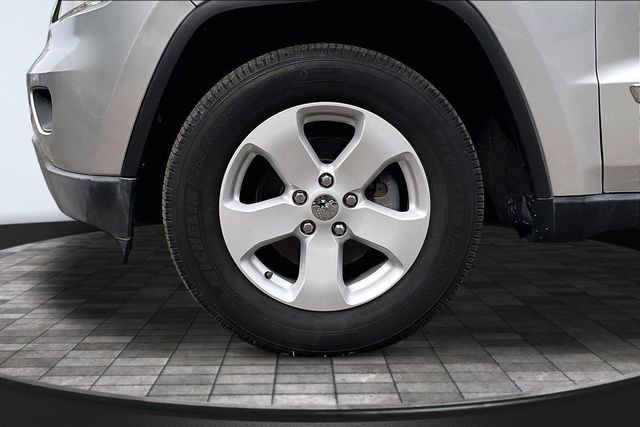 2013 Jeep Grand Cherokee 4WD 4dr Laredo - 23022512 - 38