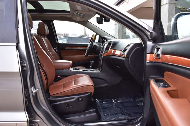 2013 Jeep Grand Cherokee 4WD 4dr Overland - 22967194 - 16