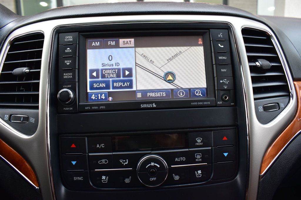 2013 Jeep Grand Cherokee 4WD 4dr Overland - 22967194 - 35