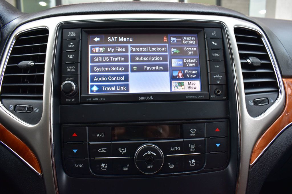 2013 Jeep Grand Cherokee 4WD 4dr Overland - 22967194 - 36