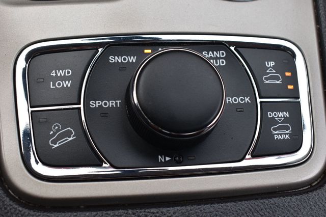 2013 Jeep Grand Cherokee 4WD 4dr Overland - 22967194 - 40