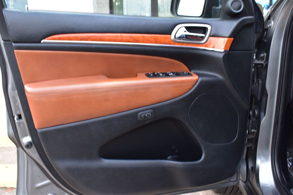 2013 Jeep Grand Cherokee 4WD 4dr Overland - 22967194 - 45