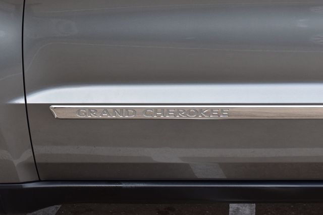 2013 Jeep Grand Cherokee 4WD 4dr Overland - 22967194 - 55