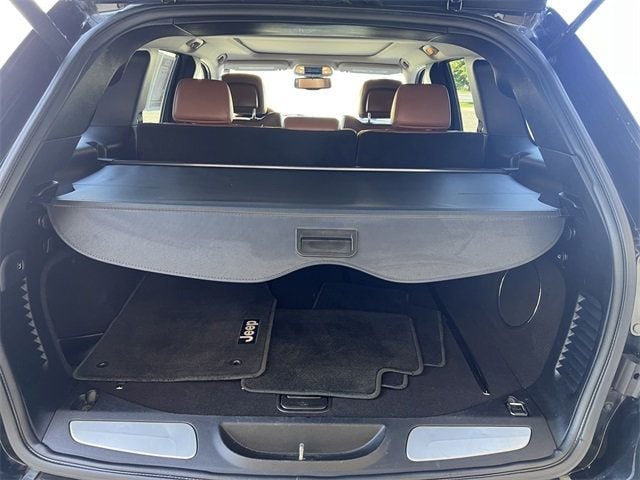 2013 Jeep Grand Cherokee Overland - 22863305 - 16