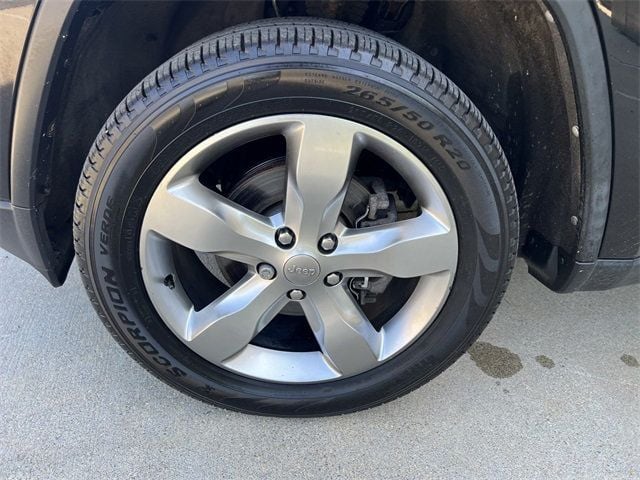 2013 Jeep Grand Cherokee Overland - 22863305 - 8