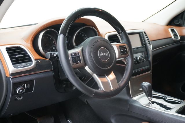 2013 Jeep Grand Cherokee RWD 4dr Overland Summit - 22996412 - 8