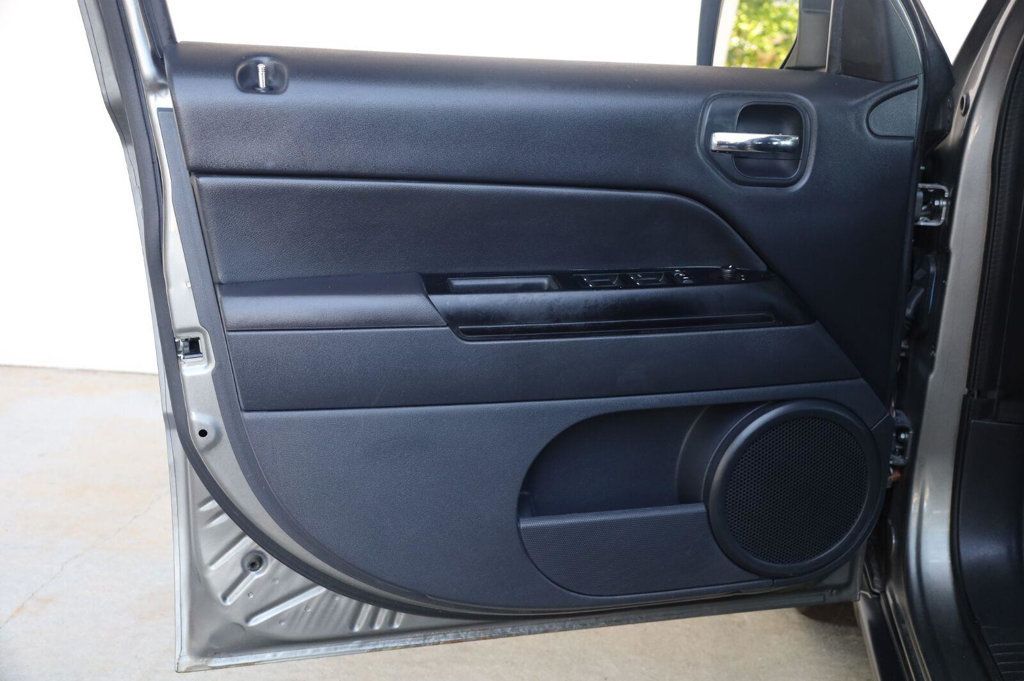 Jeep Patriot Latitude photo 13