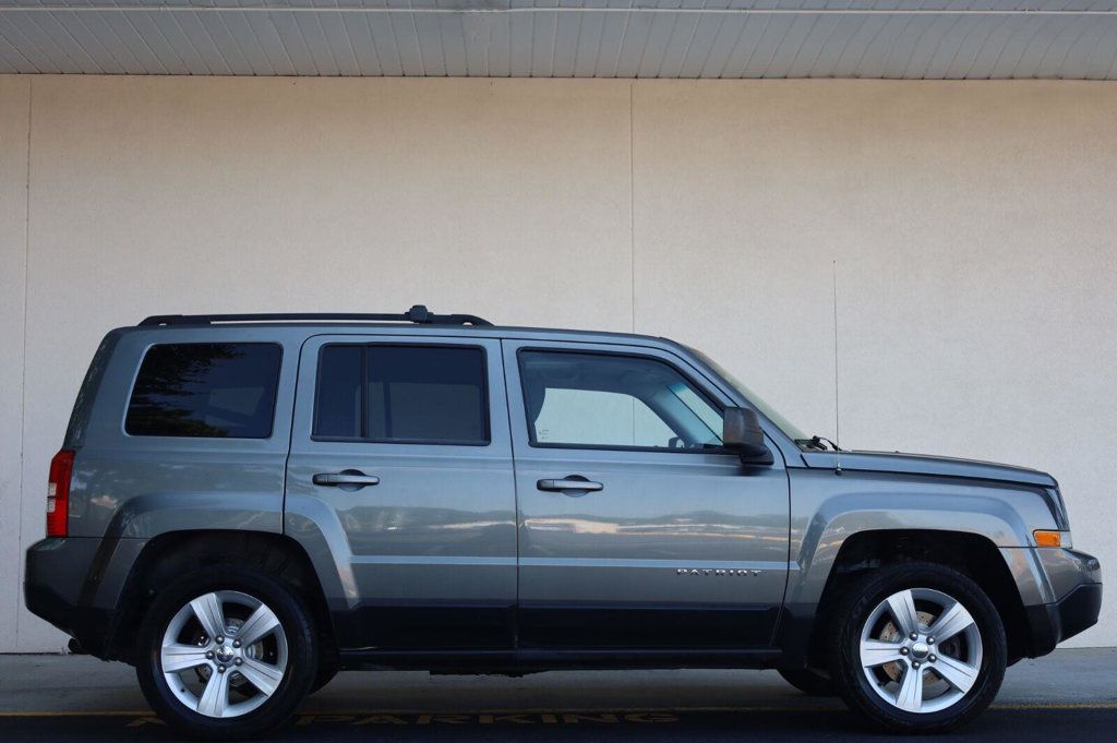 Jeep Patriot Latitude photo 2